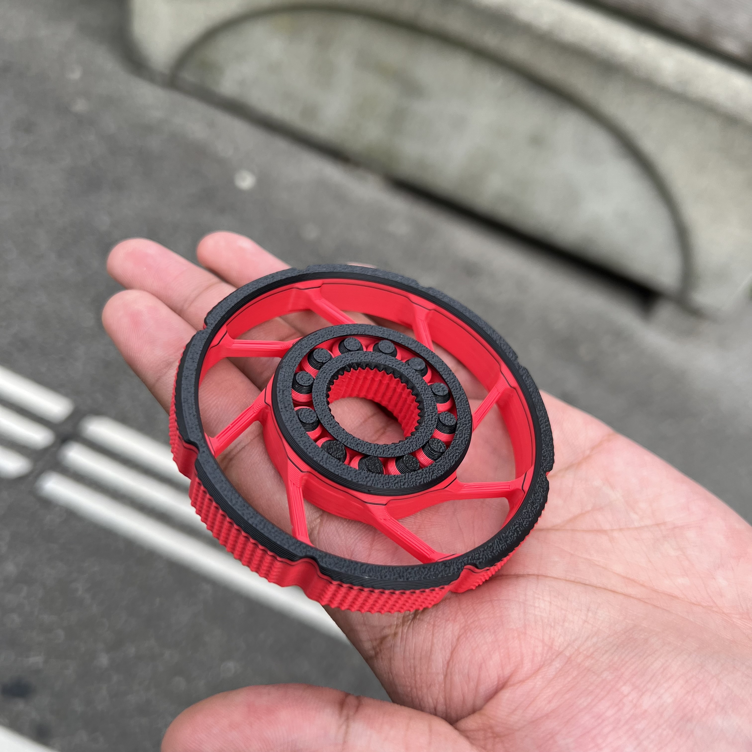 Iris Finger Fidget